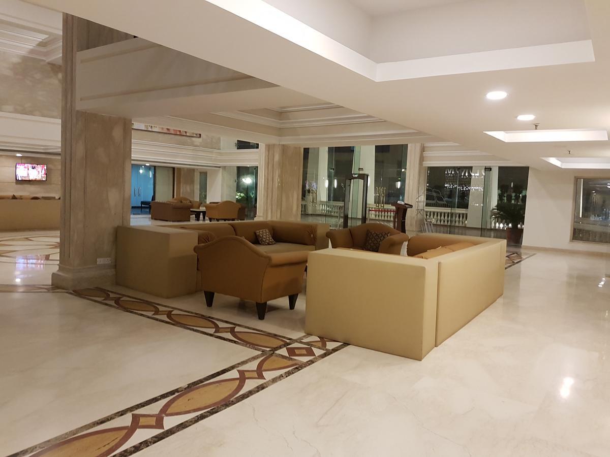 Udman Hotels And Resorts By Ferns N Petals Nova Deli Exterior foto